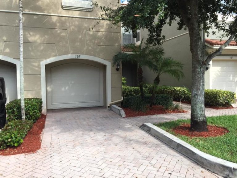 Lease 2100/mo 3 Bedroom Condo in The Legends, Palm Beach Gardens, FL Agent Ferguson